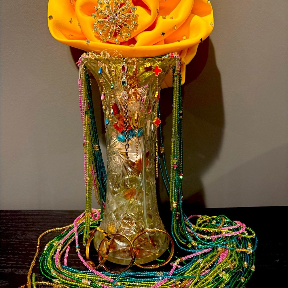 GOLDFINGERA  IS LIVE🥰 LIKE THIS LISTING TO BE NOTIFIED WHEN I AM LIVE